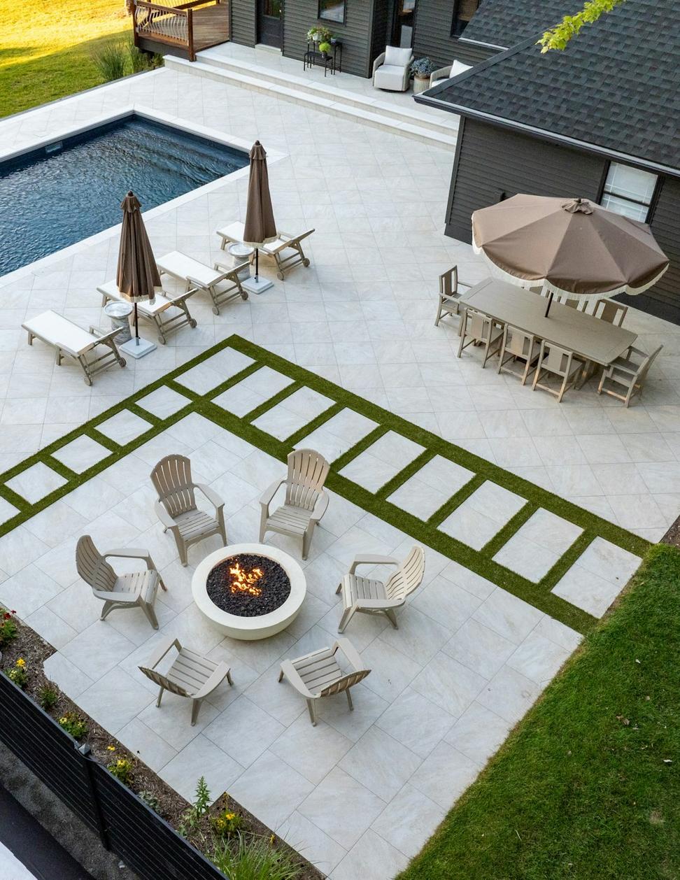 Rooftop Pool & Terrace