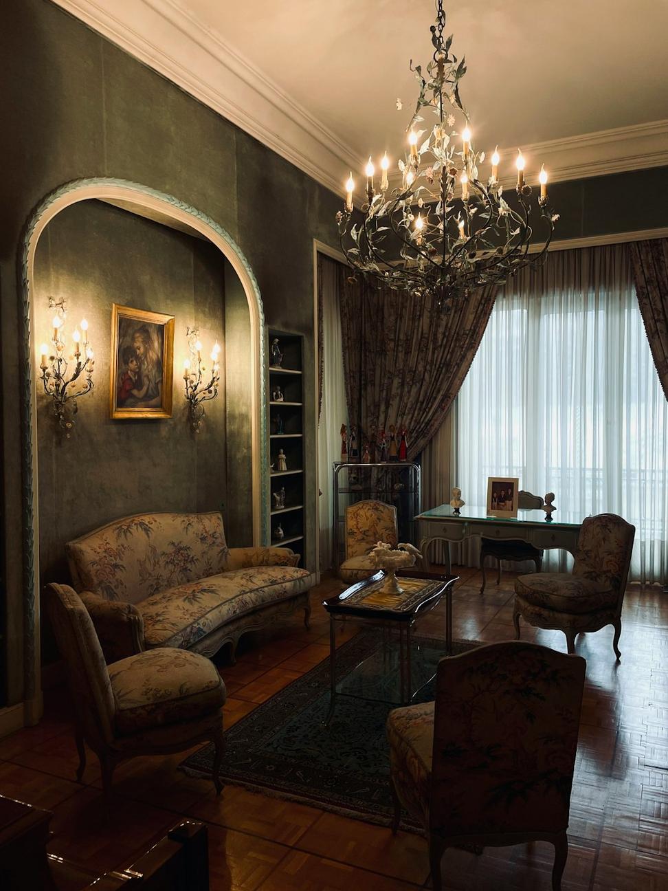 Presidential Quazor Penthouse